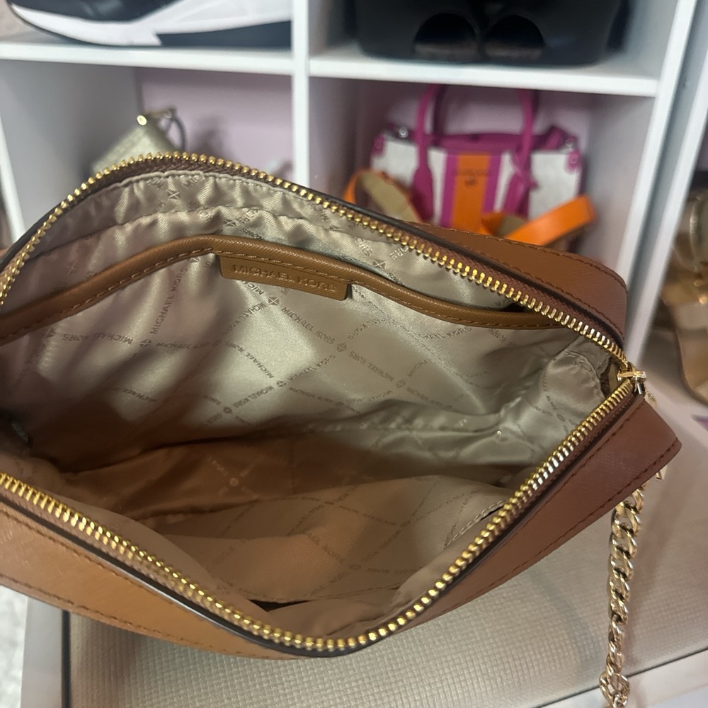 Michael Kors Crossbody